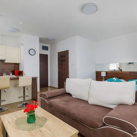 Διαμέρισμα Atrium Practical Near The By Renters *