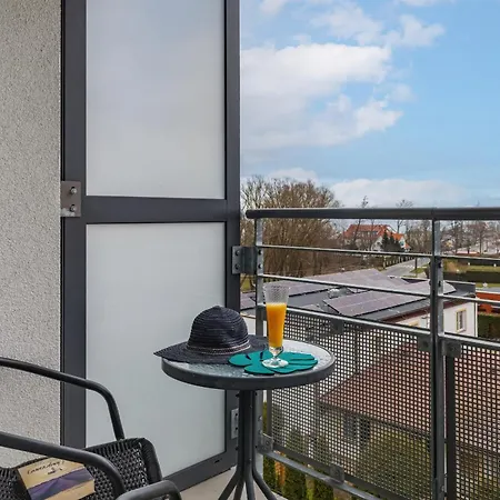 Atrium Practical Near The By Renters *