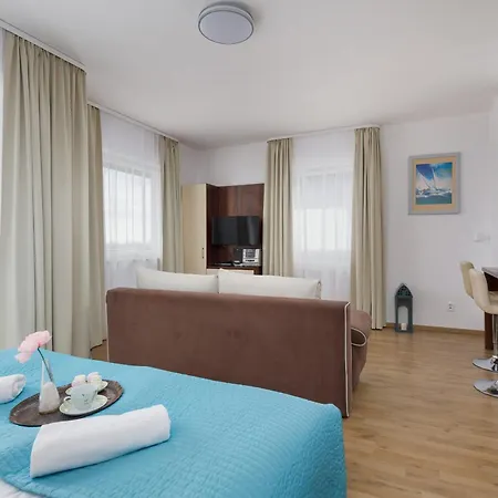 Atrium Practical Near The By Renters Sarbinowo