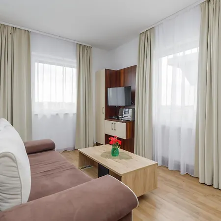 Atrium Practical Near The By Renters * Sarbinowo