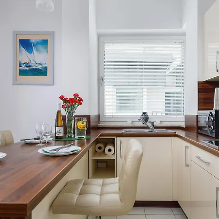 Atrium Practical Near The By Renters * Sarbinowo