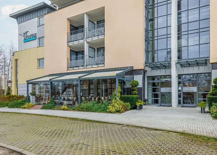 Atrium Practical Near The By Renters *