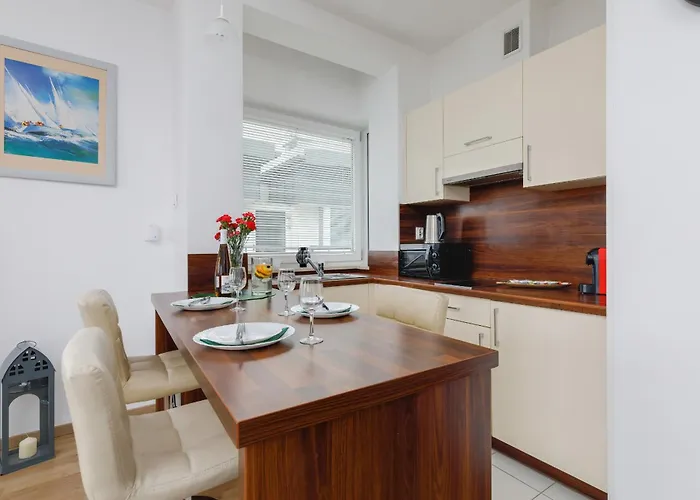 Atrium Practical Near The By Renters サルビノボ