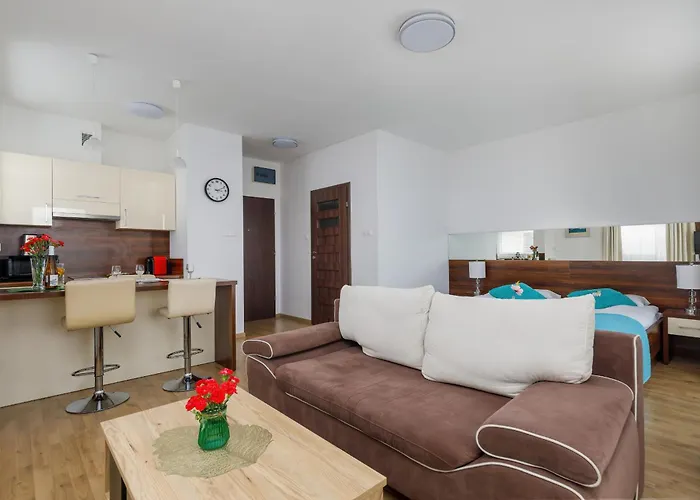 アパート Atrium Practical Near The By Renters *